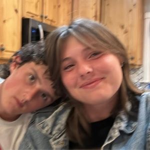 Meet your Posher, Abby